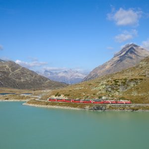 Trenino Rosso del Bernina e il Ghiacciaio del Morteratsch