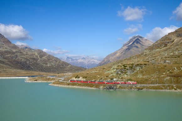 Trenino Rosso del Bernina e il Ghiacciaio del Morteratsch