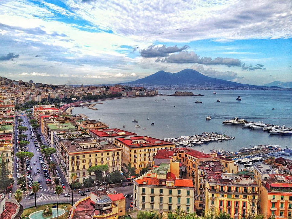 Viaggio di istruzione - Napoli, il Vesuvio e le rovine romane.