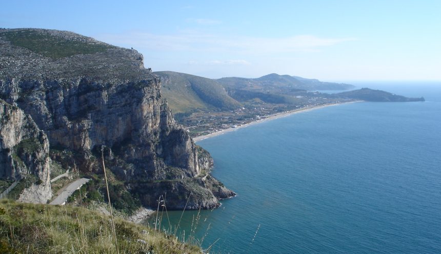 Gita scolastica con escursione al Parco del Circeo alla scoperta della fauna e flora.