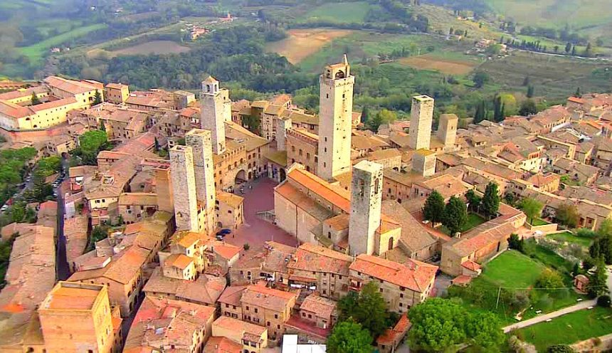 il viaggio di istruzione include l'uscita didattica a San Gimignano