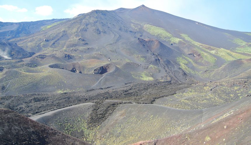 Viaggio di istruzione e turismo scolastico in Sicilia: escursione sull'Etna